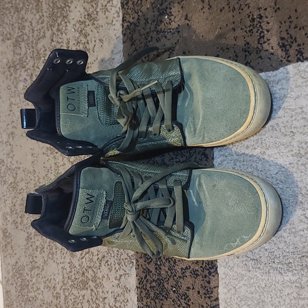 Vans OTW Sneaker size 10.5 Mens